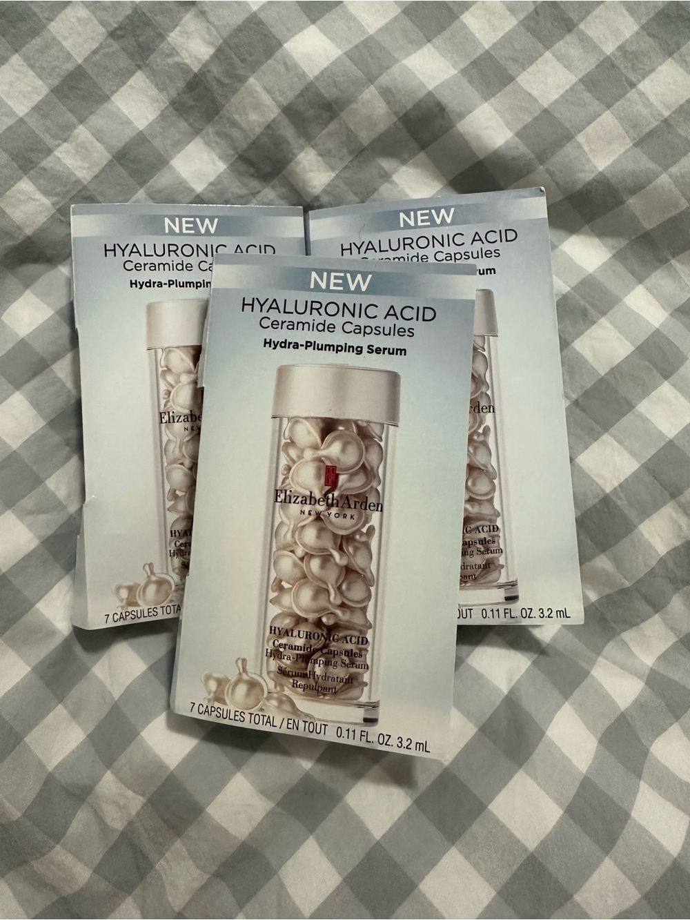 Elizabeth Arden Pearl Ivory Hyaluronic Acid Ceramide Capsules Serum
